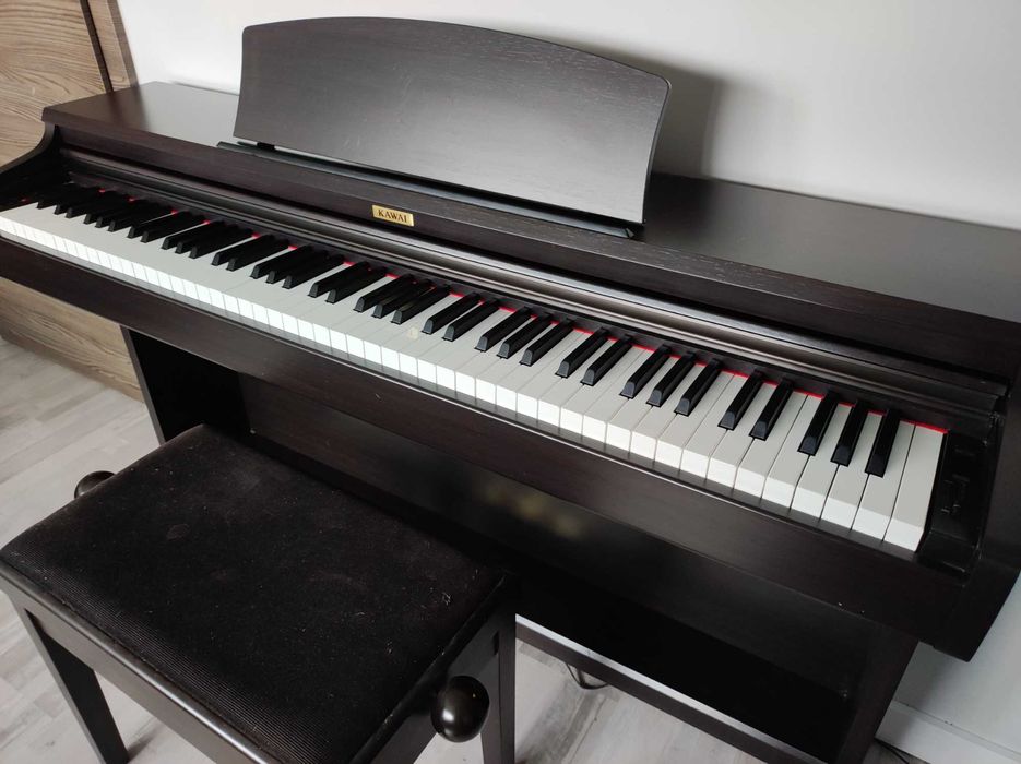 Pianino elektryczne marki KAWAI z ławą