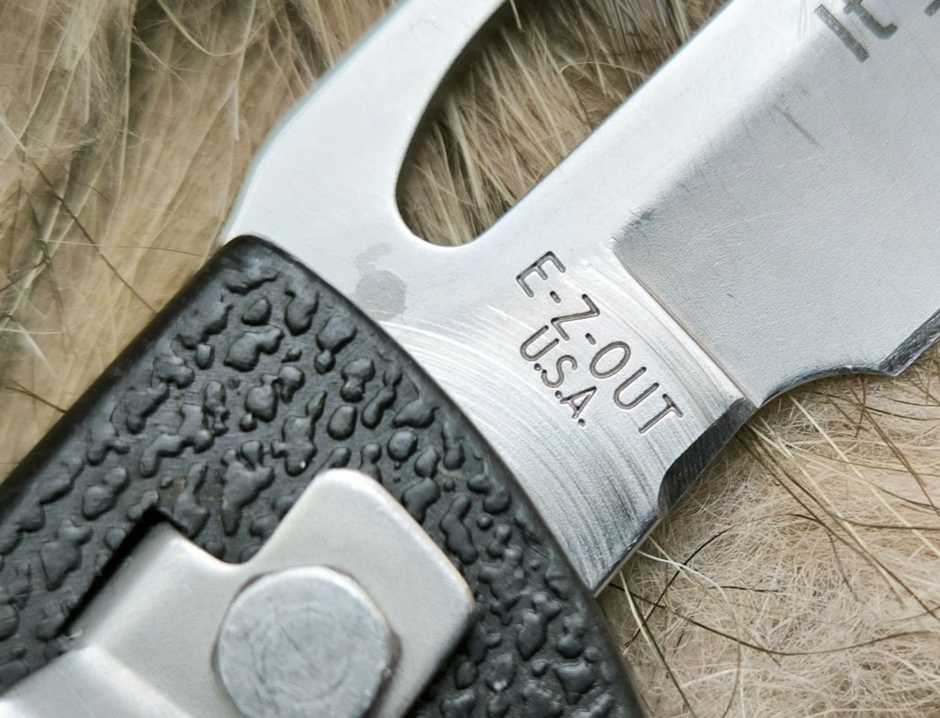 Складаний нож Gerber EZ-OUT, made in USA