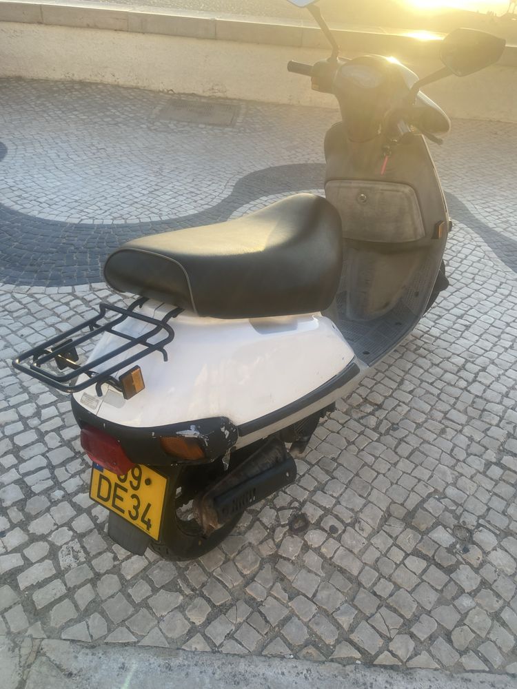 Moto 50cl em bom estado sem nenhum problema mecanico