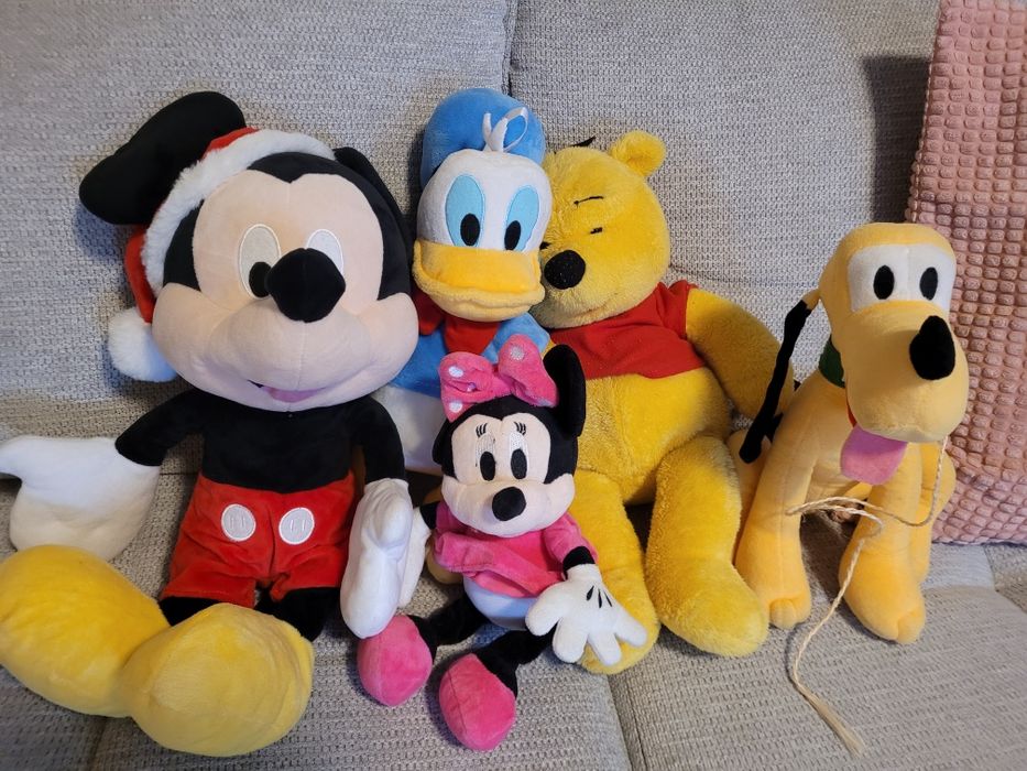 Zabawki pluszowe misie i rodzina Disneya