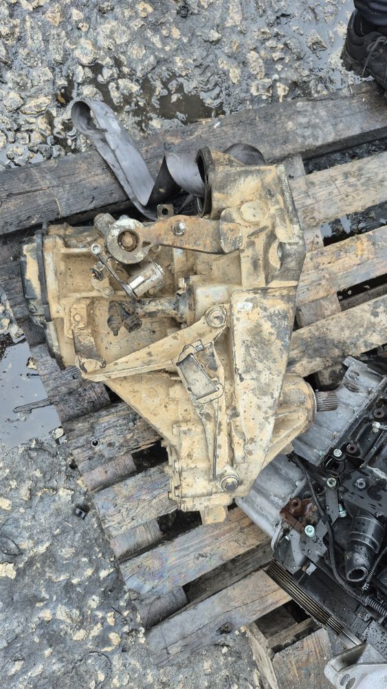 Коробка передач МКПП Volkswagen T5, T6 1.9-2.5 TDI Європа JQR / JQT