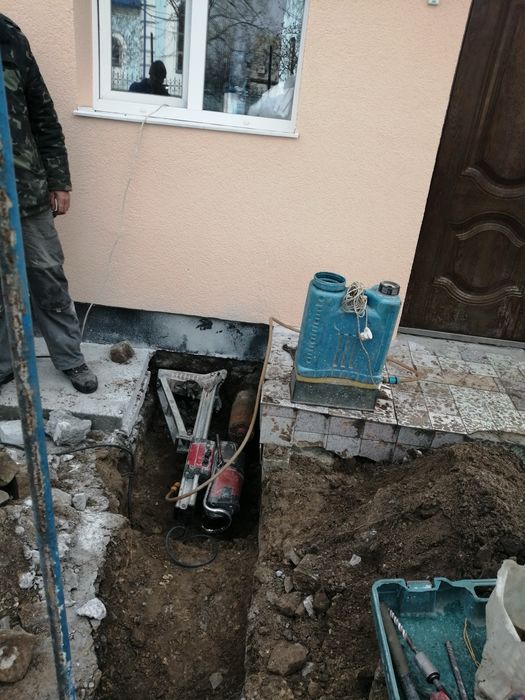 Монтаж вигрібних ям, септикiв. Зварювальні роботи