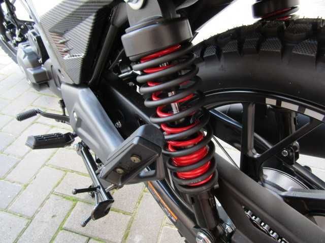 мотоцикл MUSSTANG MT150-8