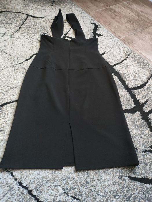 Czarna spódnica na szelki, z wysokim stanem, rozmiar 36