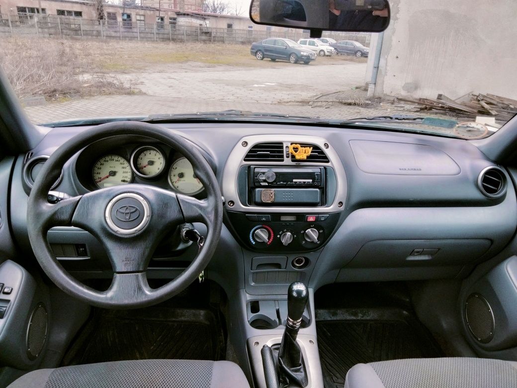 Toyota RAV4 II 1.8 2002