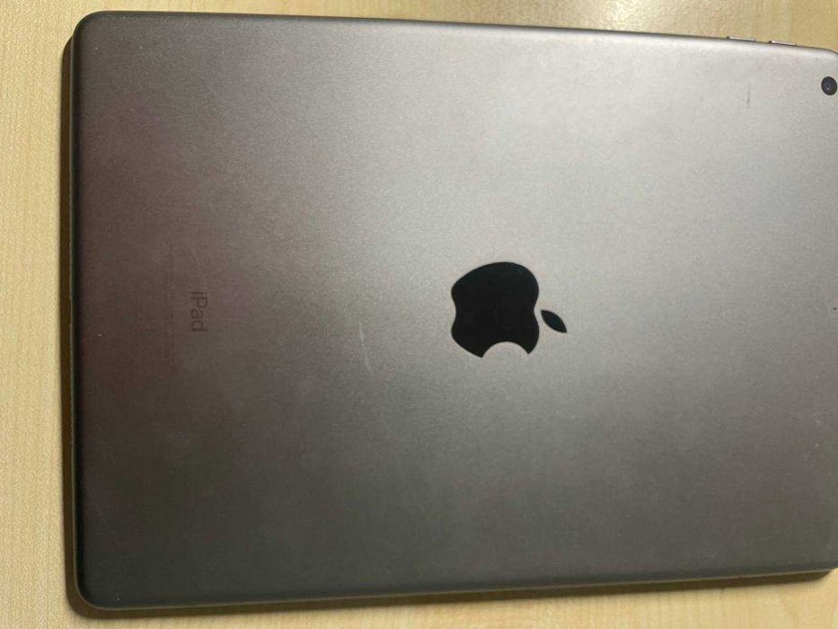 iPad A1893 Wifi 32GB