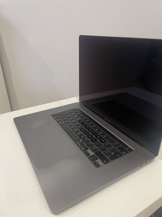 Laptop Apple MacBook Pro A2141 i9 1 TB 32GB