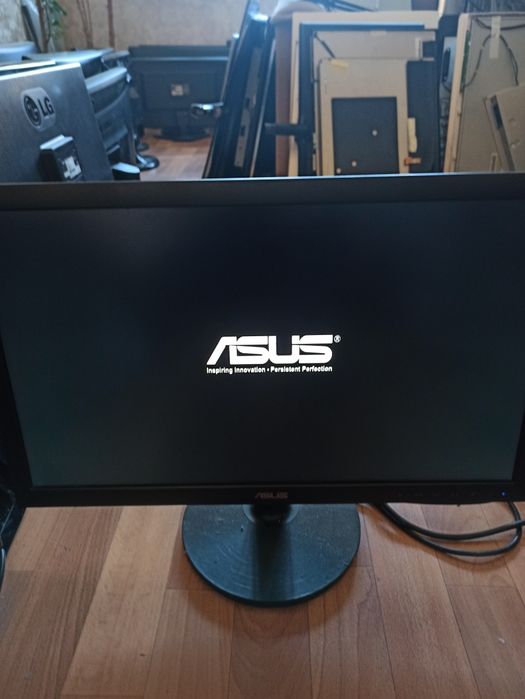 Продам широкоформатный монитор