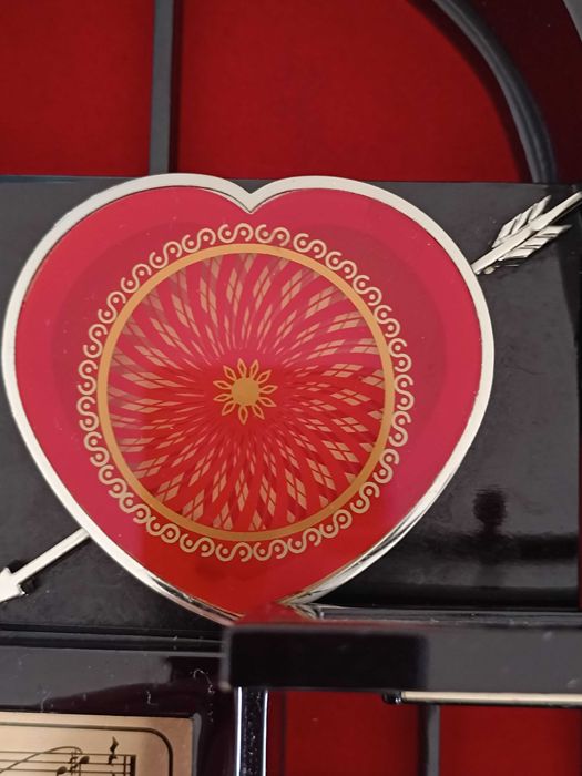 Piano Musical Porta Joias Kings