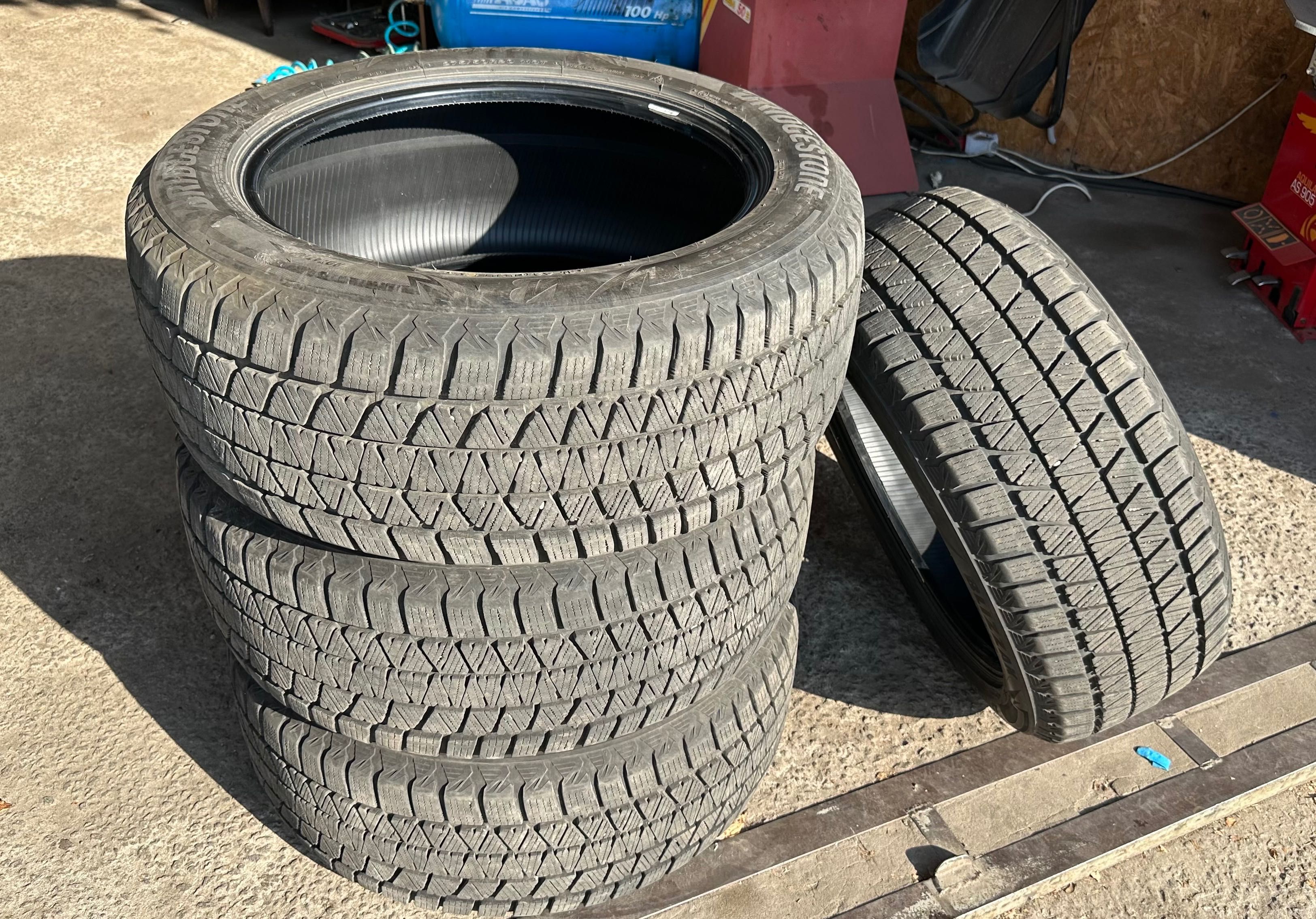 Зимові шини Bridgestone BLIZZAK DM-V3 275/50R20