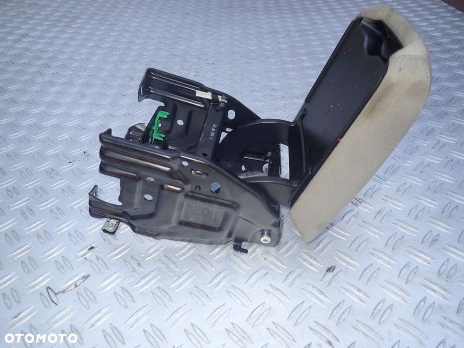 AUDI A4 B8 PODŁOKIETNIK 8K0864283