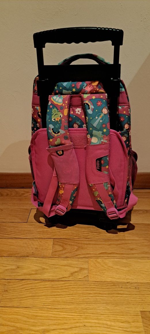 Mochila totto com rodas
