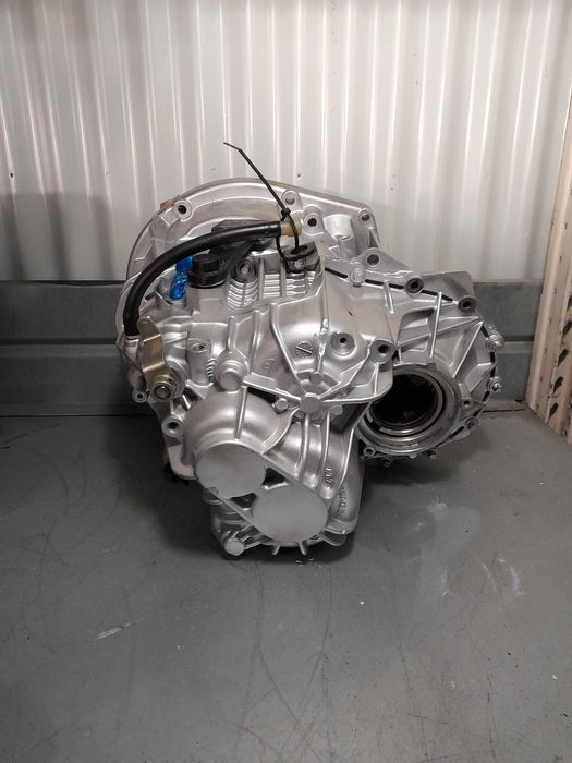 Caixa de Velocidades Renault Trafic/ Opel Vivaro ref:PK6375