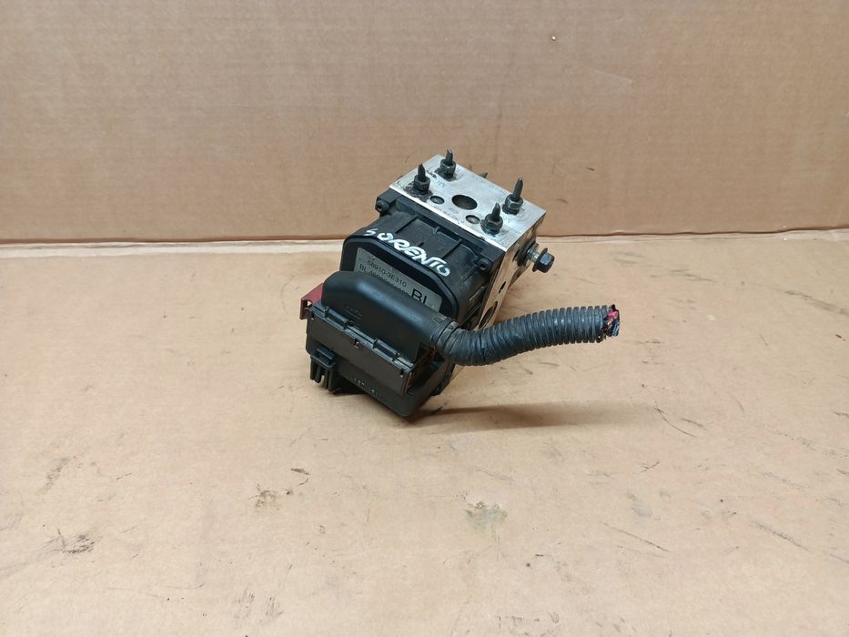 Pompa hamulcowa sterownik pompy ABS KIA Sorento I 02-06r