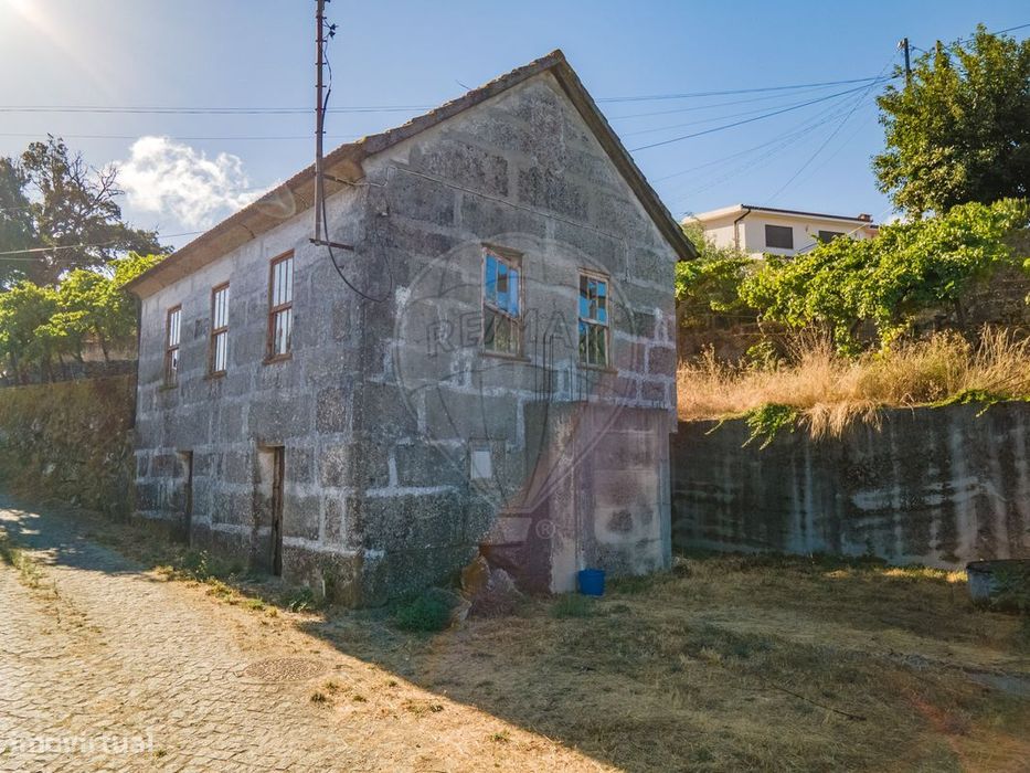 Moradia T0 para venda