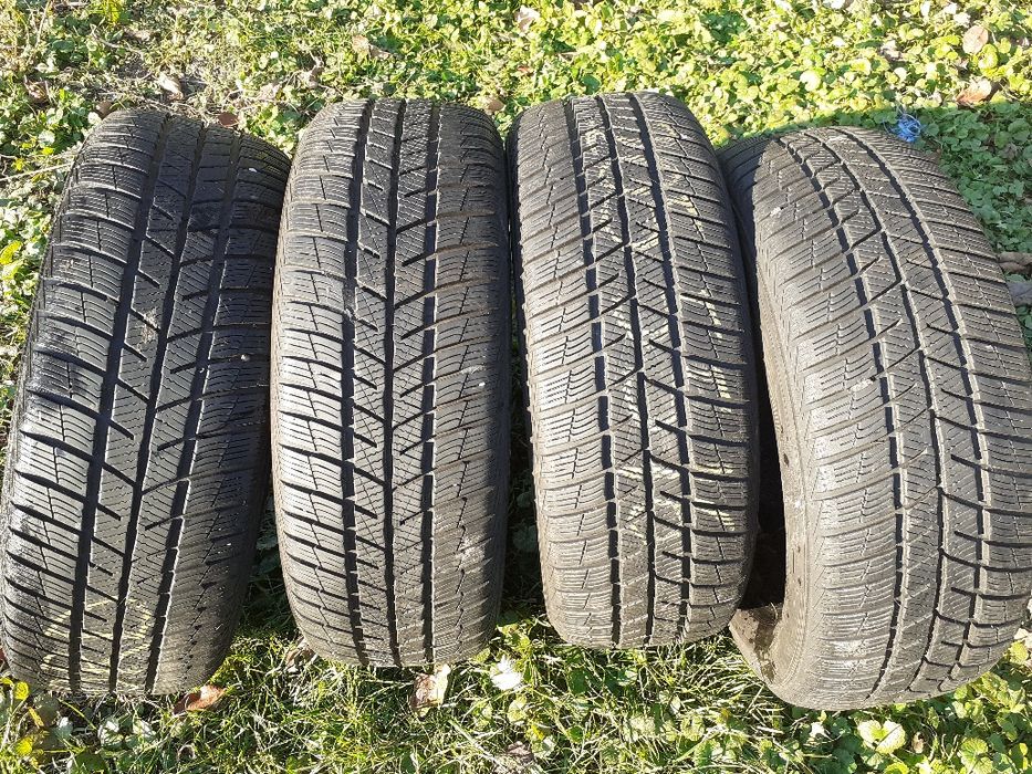 Opony Zimowe "Barum" "16" 205×55