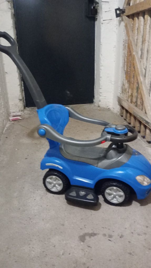Jeździk auto dla dziecka