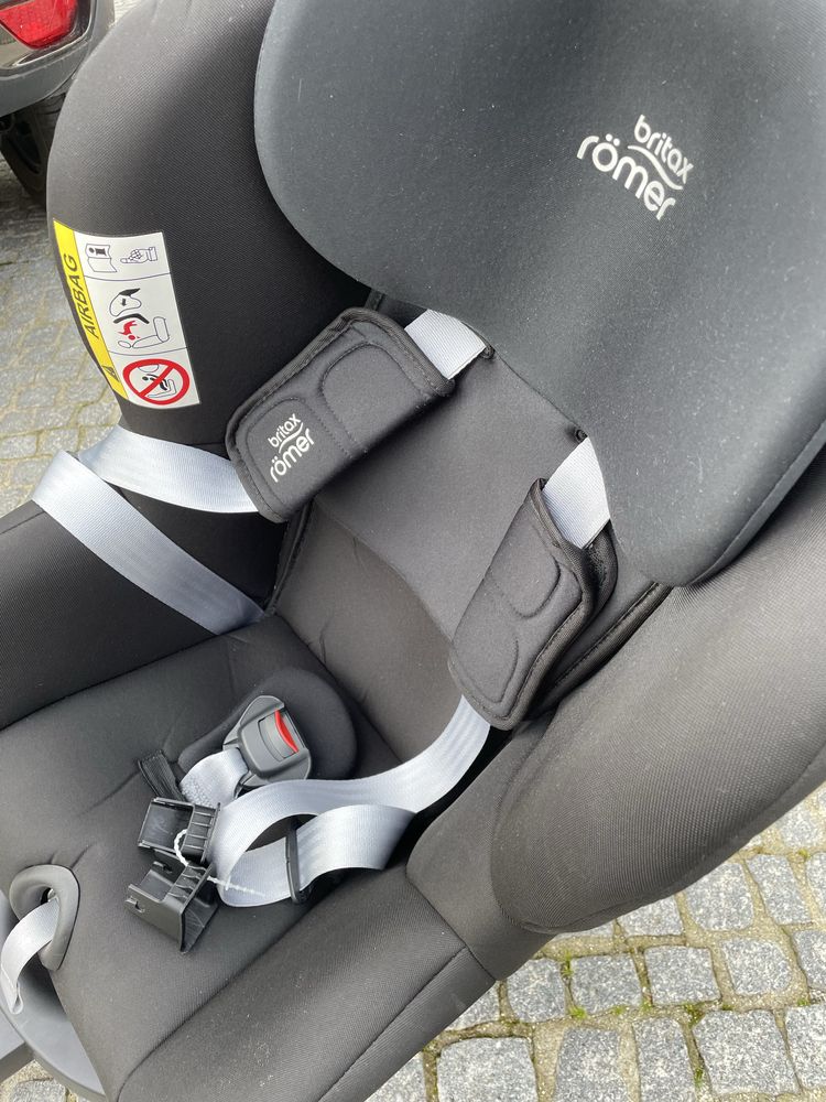 Cadeira auto britax romer quase nova