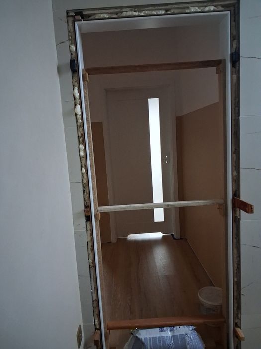 Rozporki do drzwi, rozporki do montażu ościeżnicy