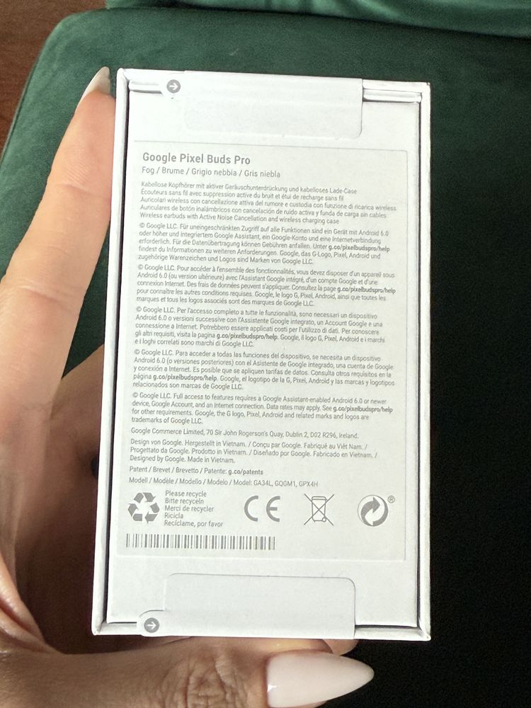 Google pixel buds pro w kolorze FOG - zaplombowane pudelko