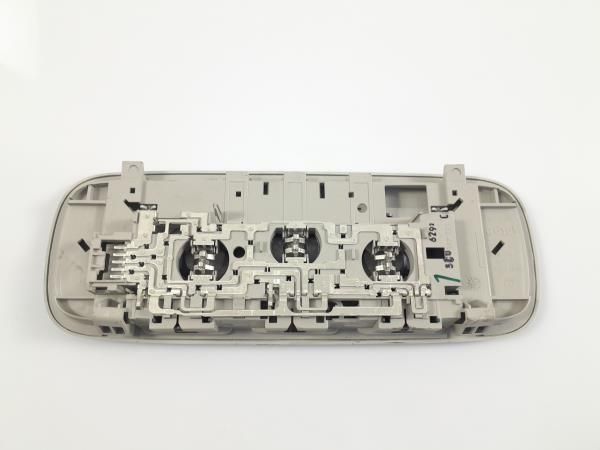 Plafonier frente VOLKSWAGEN Passat (3C2)