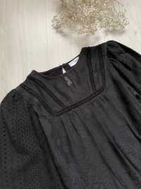 Чорна блуза з ажурними рукавами-ліхтариками Mango