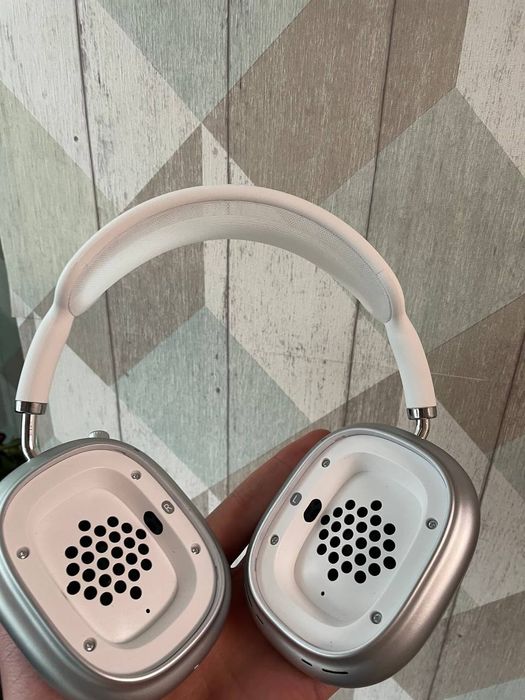 AirPods Max 2 — повнорозмірні навушники з активним шумозаглушенням