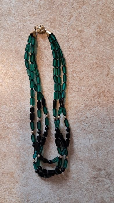 Бусы ожерелье трехрядные  Чехия винтаж муранское стекло