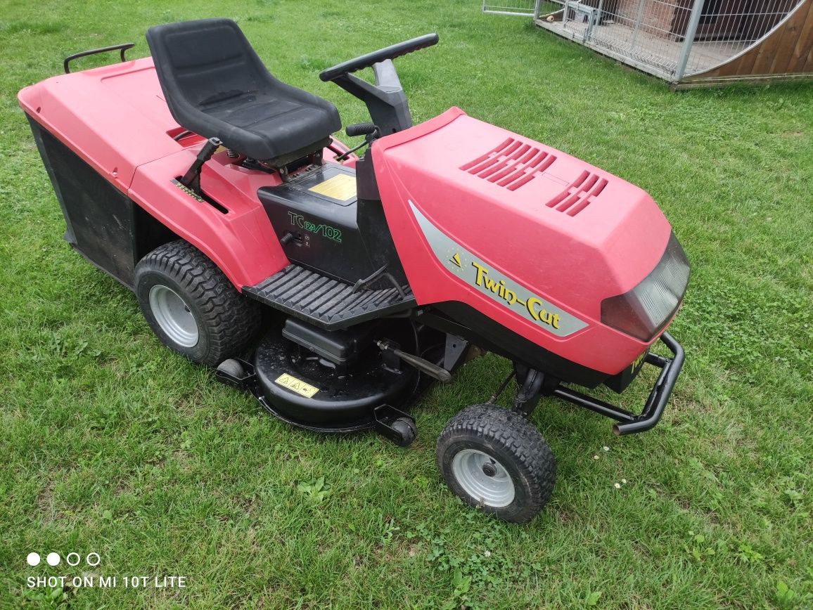 Traktorek kosiarka Castel Garden Briggs Stratton