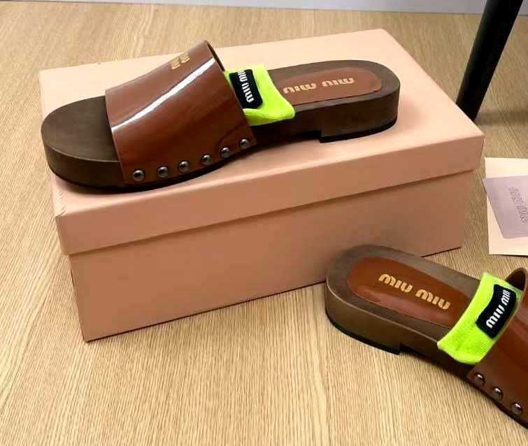 Трендовые деревянные шлепки мюли сабо Miu Miu + Подарок !