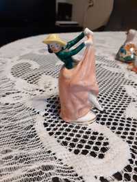 Sprzedam starą figurkę tancerka z porcelany 1943