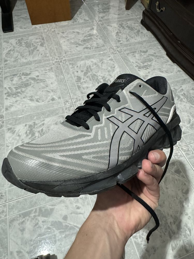 Vende-se Asics GEL-QUANTUM 360 VII “Como novos”