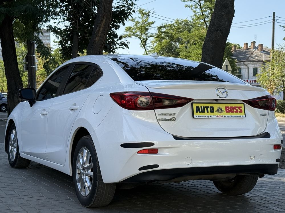 Mazda 3 2015 год, 2.0 бензир