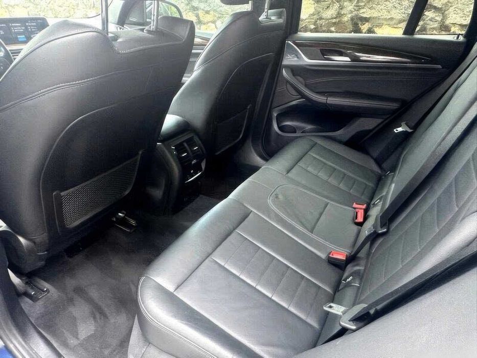 BMW X3 xDrive30i      2018