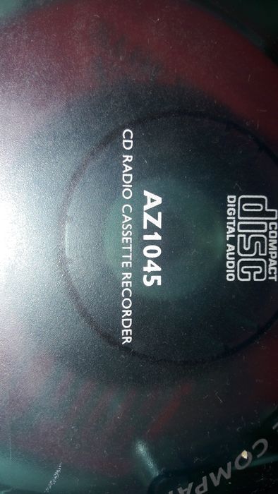 Магнитofon  Philips AZ1045. Читает СД!