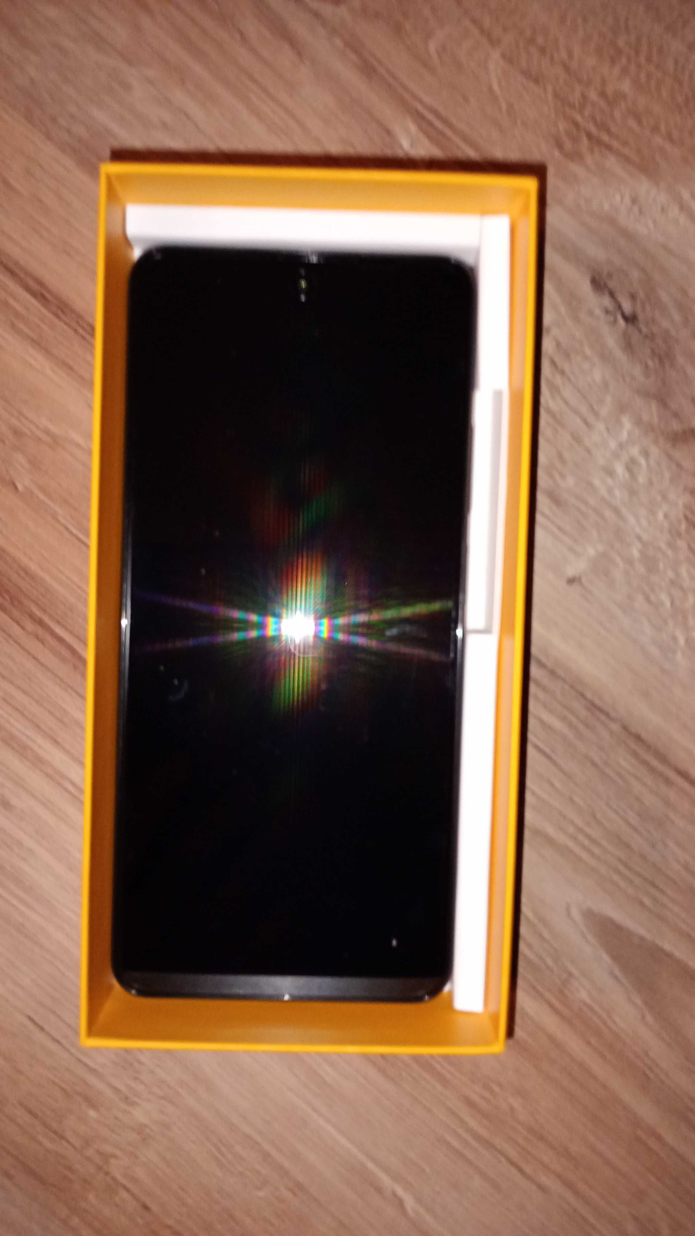 Nowy. Smartfon Realme C75