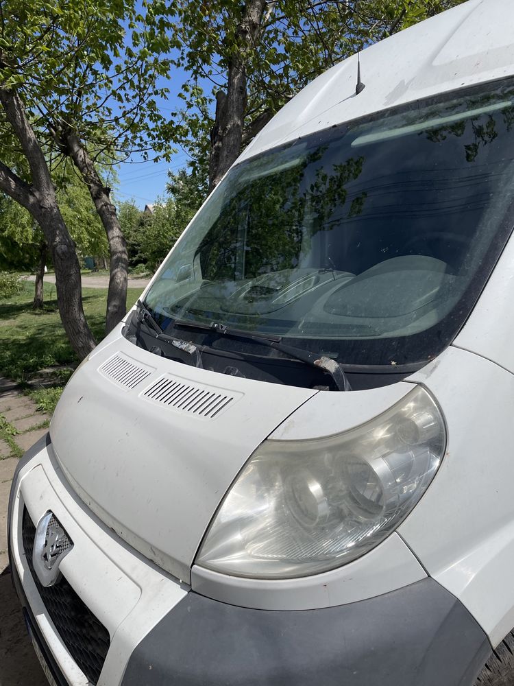 Peugeot boxer 2.2  2010 г