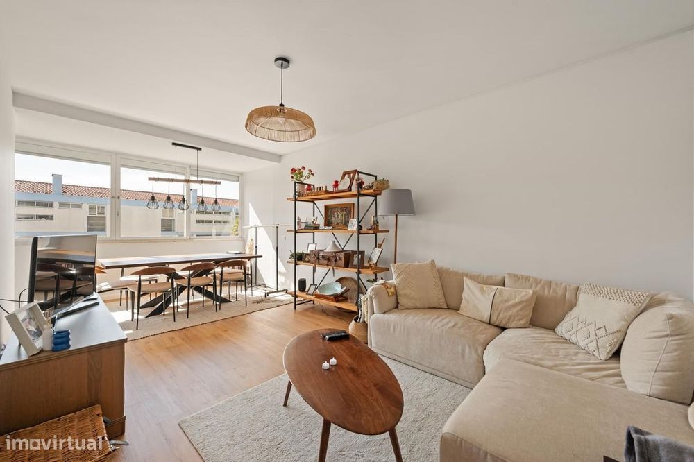 Apartamento T3 com varanda, Parede, Cascais