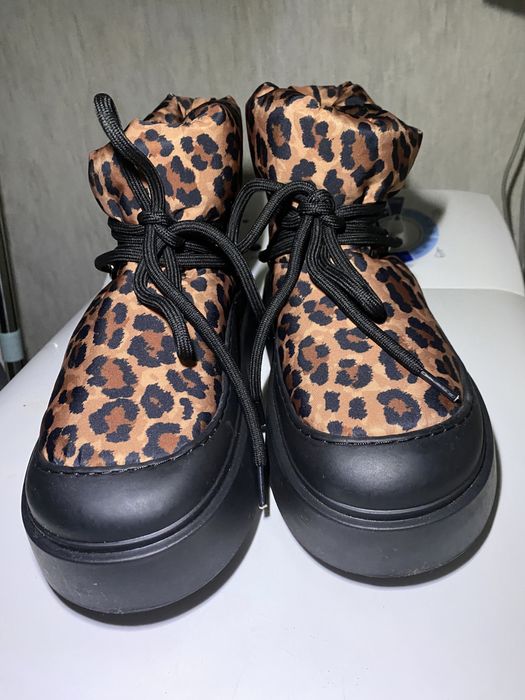 Зимові дутики жіночі