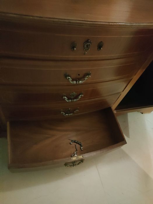 Aparador estilo inglês