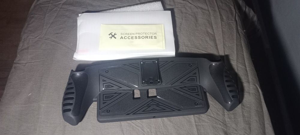 Etui ochronne Play station+ szkło ochronne