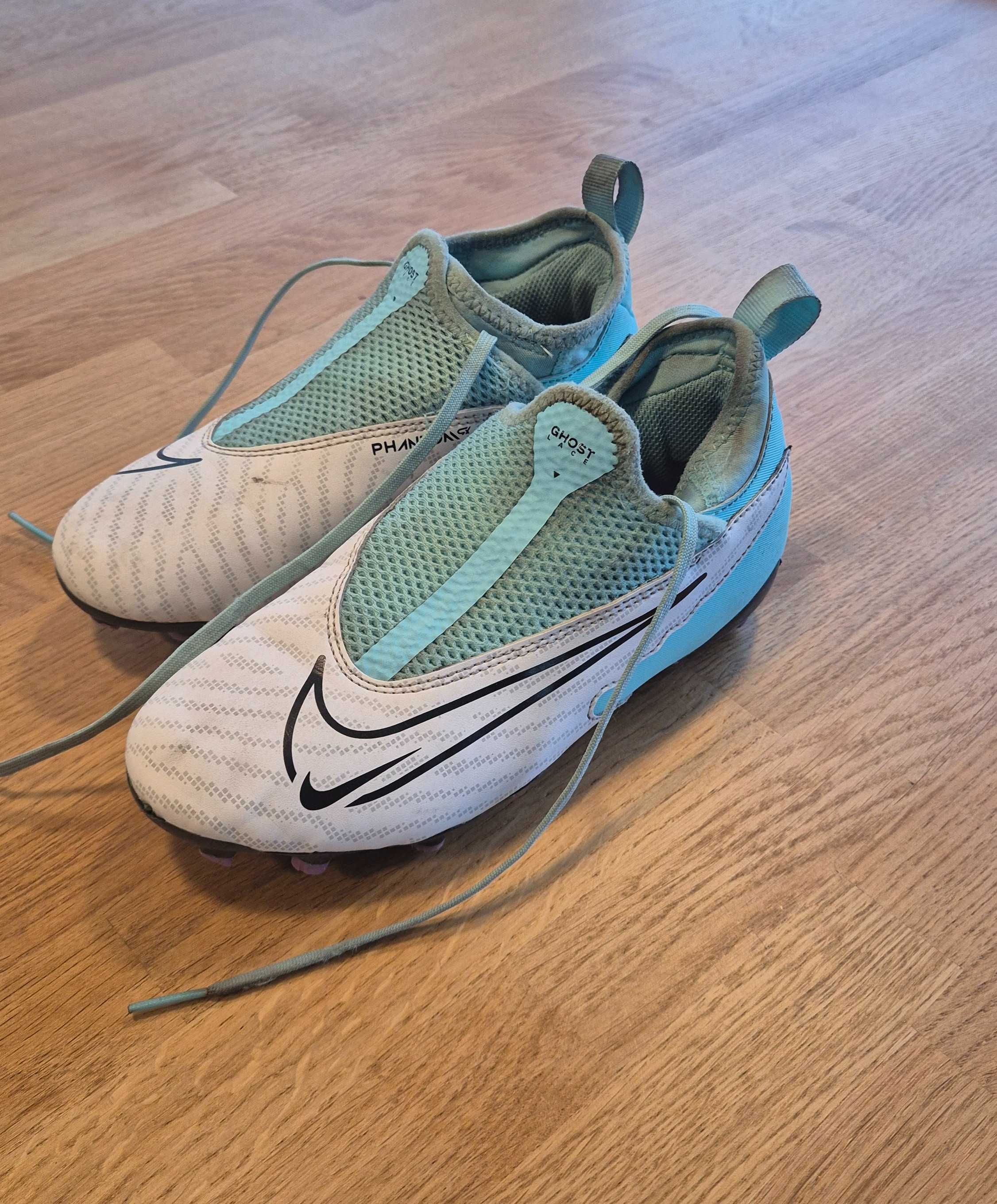 Buty piłkarskie Nike JR PHANTOM GX ACADEMY DF, rozm. 33,5 (21 cm)