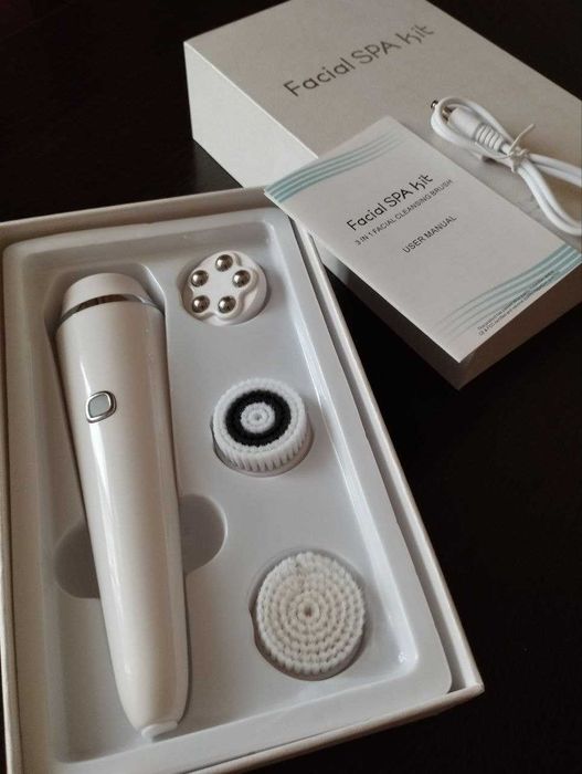 SPA Масажер Facial 3 в 1 щітка-масажер для очищення обличчя нова