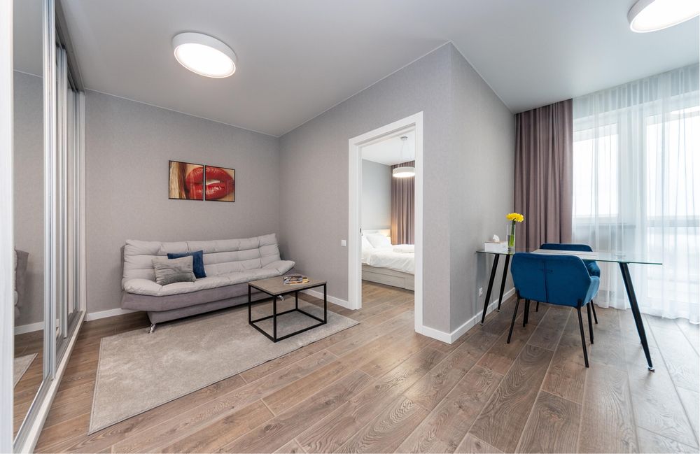 Романтичный люкс с видом на озеро. Харьковская, Лебединый--555.biz.ua