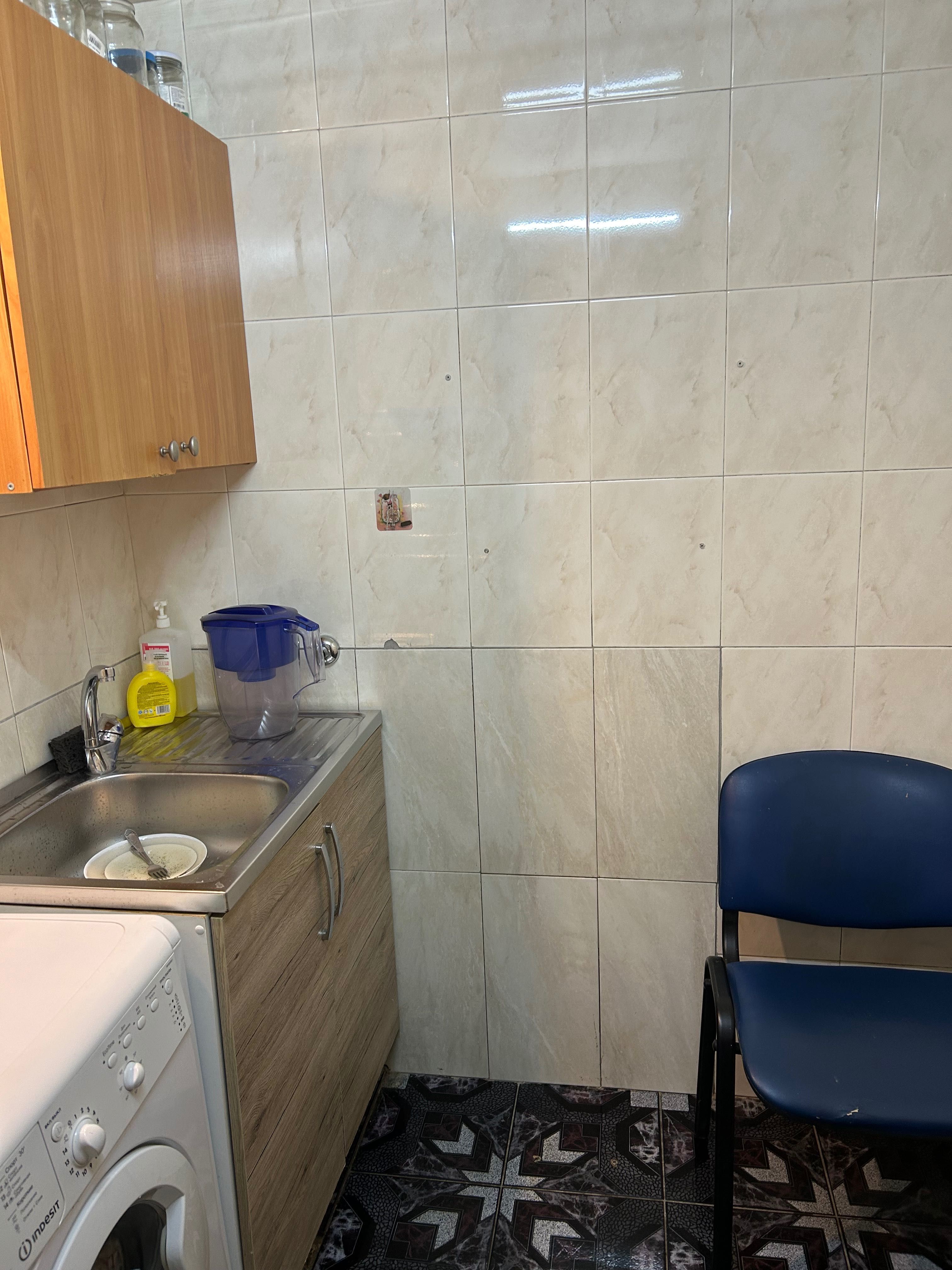 продам фасадне приміщення