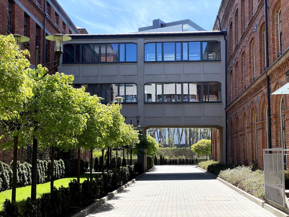 Loft 40 m² w Tobacco Park – jasny, wysoki, wyposażony. Ul.Kopernika 62