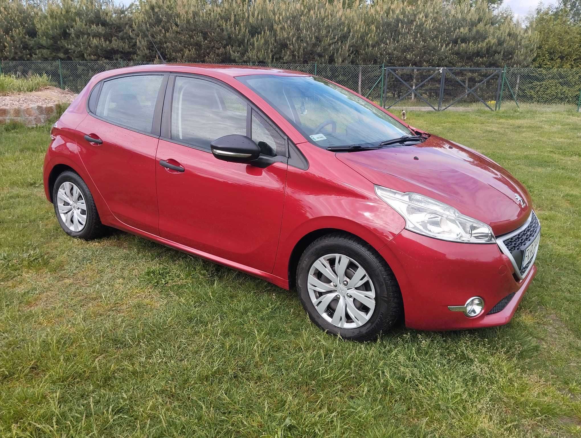 Peugeot 208  1.4 hdi