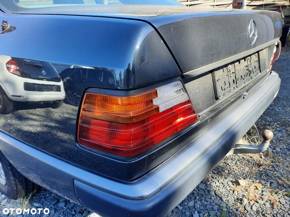 2x mercedes w124 coupe i sedan