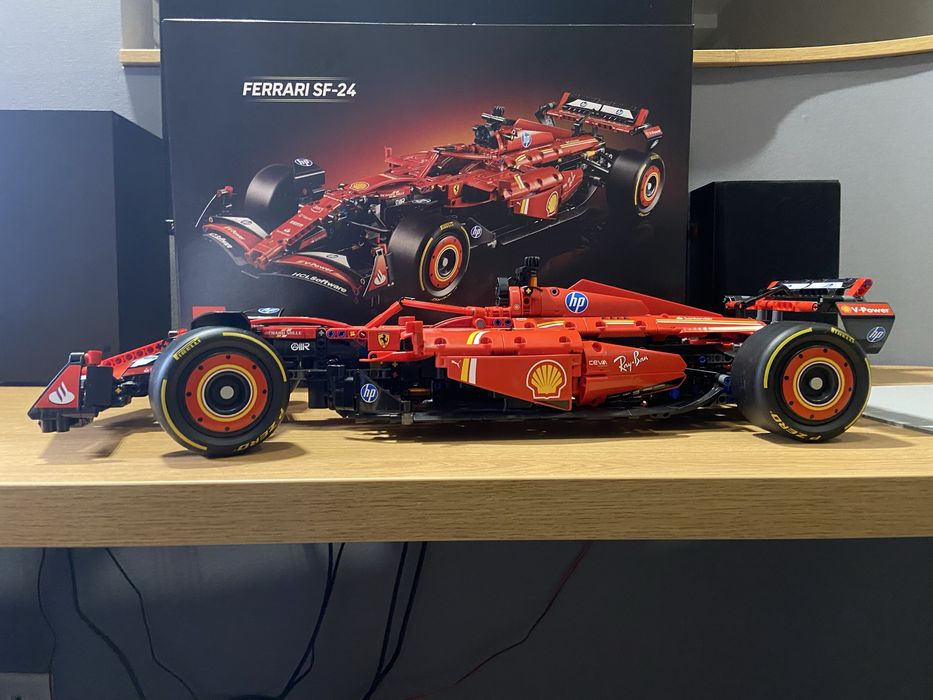 LEGO Technic Ferrari SF-24 Formula 1