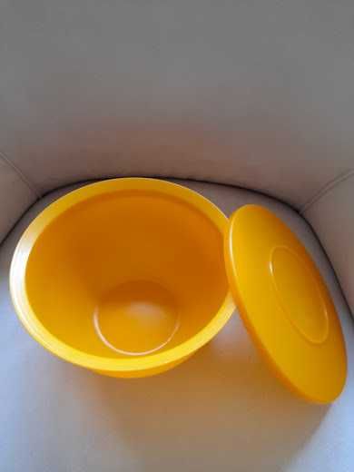 Caixa Tupperware